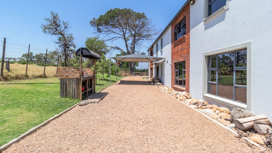 6 Bedroom Property for Sale in Stellenbosch Farms Western Cape